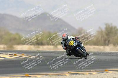media/Apr-20-2025-CVMA (Sun) [[39090e8767]]/Race 11-500-350 Supersport (Holeshot)/